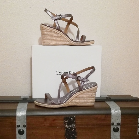 calvin klein women's bellemine espadrille wedge sandal